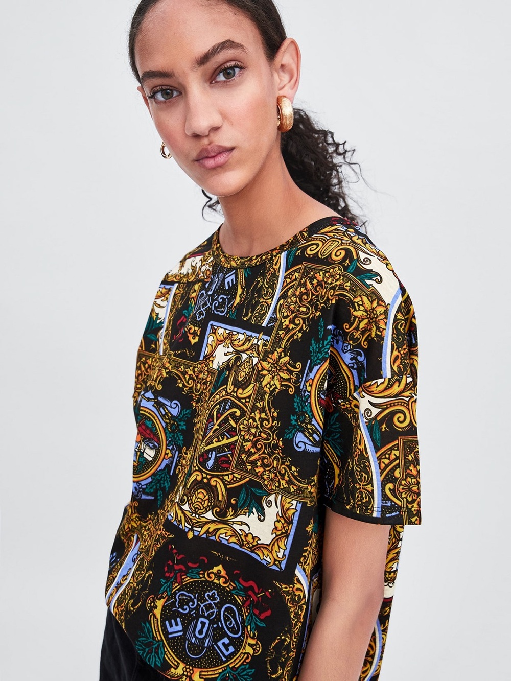NWOT Zara Trafaluc Baroque Print Short Sleeve Tee in Black and Gold